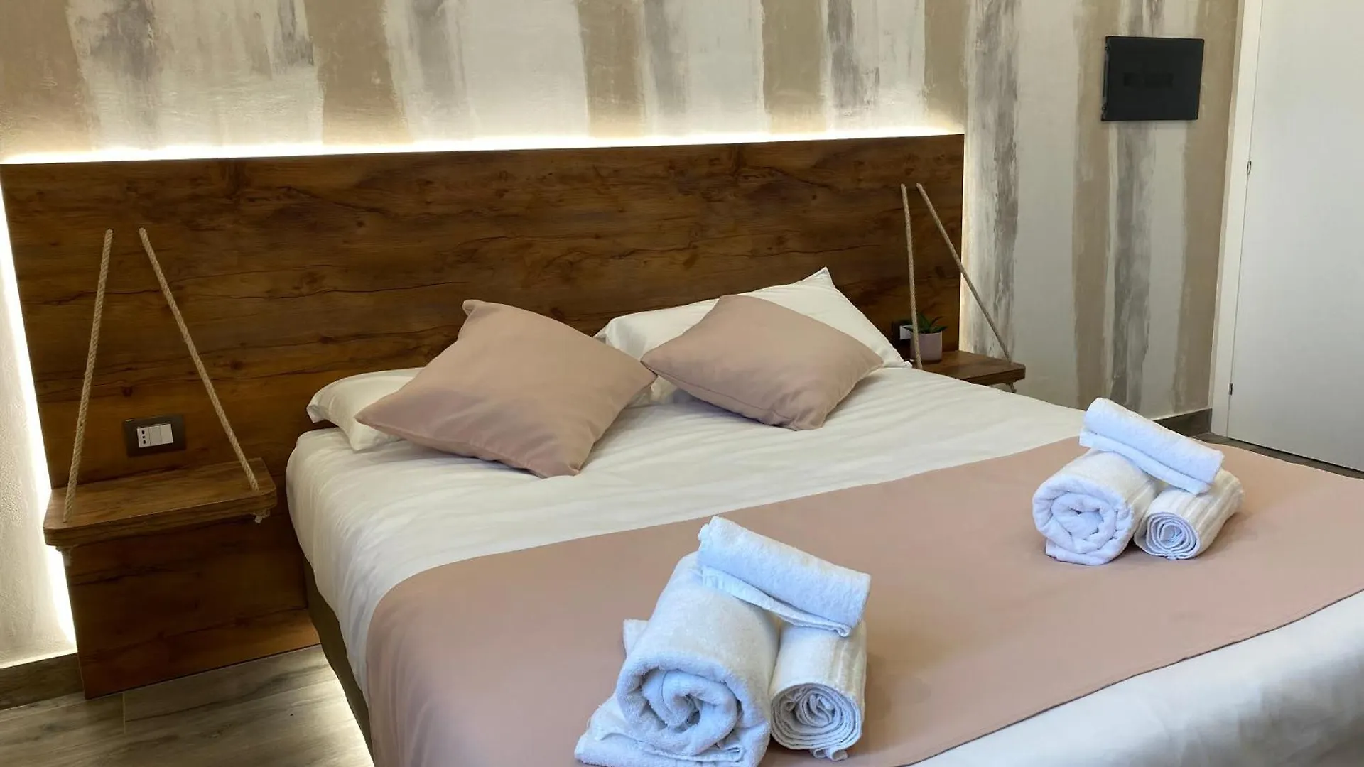 Bed and Breakfast Arsenale Porto Palermo 0*,  Italia